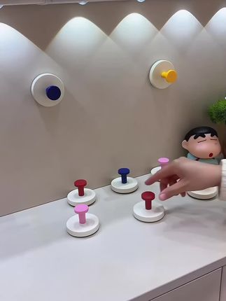 #多巴胺吸盘挂钩 好看又实用,免打孔上墙粘贴牢固,想贴哪里就贴哪里#免打孔挂钩 #挂钩 #吸盘挂钩 #无痕挂钩
