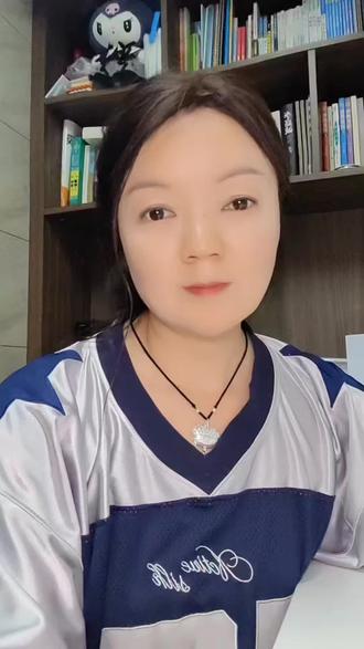 人生最好的模样,不过是奋力奔赴、向阳而行。致敬奋斗者张雪峰,来过,便自带光芒。#学习状态记录 #致敬奋斗者 #人生价值#走心文案