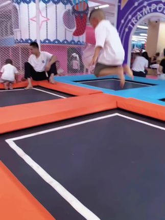 😅三天不打,上房揭瓦的类型❗️玩起来就不知道怕…… 天天都得收拾他❤️