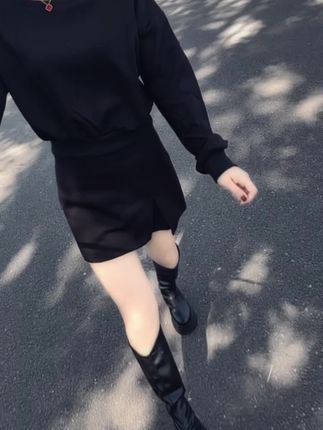 女人最好的状态,有男人的性格,有女人的性情,有能力爱自己,也有格局爱他人,装得了可爱驾驭的了成熟,痴心到你害怕,花心到你惊讶,热爱漫无边际,生活自有分寸,这才是女人该有的样子#穿搭#春秋穿搭#原创#抖音小助手