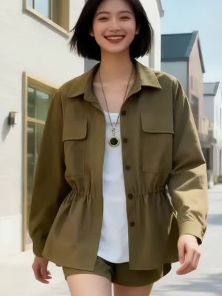 #风衣穿搭 #风衣外套女 #气质范 #日常通勤穿搭 #显瘦有型 早秋必备风衣,收腰显瘦气质百搭。