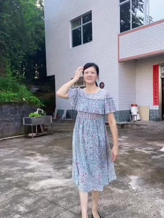 #门口也是我的舞台 #怎么开心就怎么过