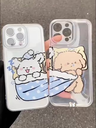 好阔爱的情侣贴贴小狗🐶手机壳呀~快艾特你家大哥给你安排上!#这个手机壳真的长在我心巴上了 #快分享给你的好友 #是时候安排一下了 #情侣手机壳 #阔爱炸了