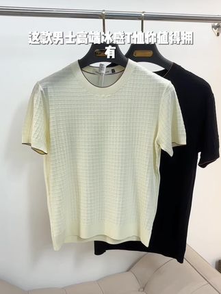 简约时尚方格肌理T恤!男士必备透气T恤 #男士穿搭