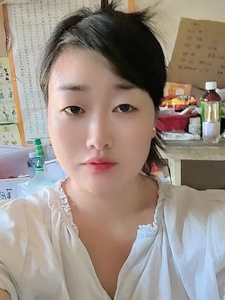 好吃的麻酱米线,简单又方便。打开泡一桶就OK了。#麻酱米线 #好吃到停不下来 #日常生活