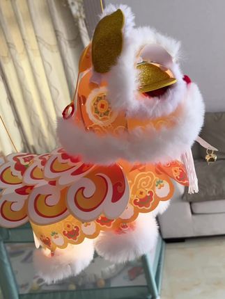 #手工diy #中秋灯笼 幼儿园中秋游园灯笼 读书是她读的 作业是我做的 但是小狮子真的好看啊 很生动 还是pp材质的 耐看又耐玩