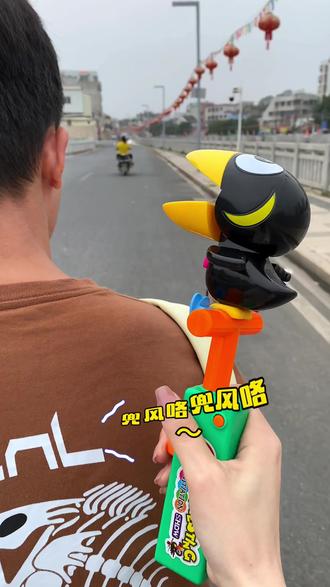 谁还没有个会学人说话的小乌鸦啊~#玩个很新的东西 #嘴替 #玩具#说话乌鸦