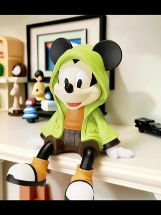 风衣米奇坐姿摆件客厅电视柜装饰入户玄关酒柜高级感小众手办轻奢@DOU+上热门 @抖加🔥上热门🔥dou+🔥热点宝 @上热门🔥🔥🔥