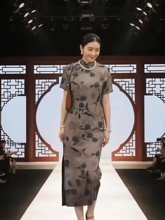 #生活服务热点中心 #夏款上新 #时尚穿搭# 秀出我的夏日户外穿搭#时尚女装