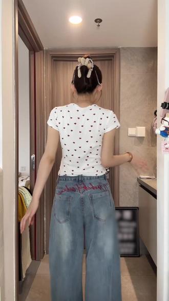 美式复古水洗竹节纹刺绣牛仔裤女宽松显瘦阔腿裤#美式 #复古 #水洗 #竹节 #刺绣牛仔裤