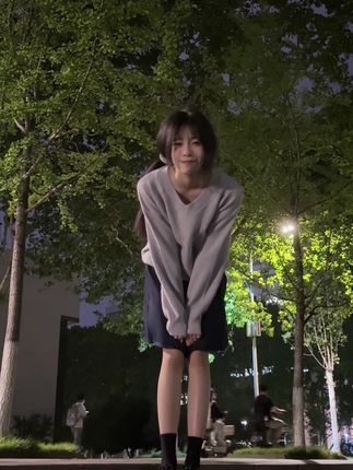 我看你挺会走路的~要不要一起散散步 #女大学生#浅跳一下#甜妹#抖音潮流舞蹈大赛#牵我的手我知道你会带着我向前走