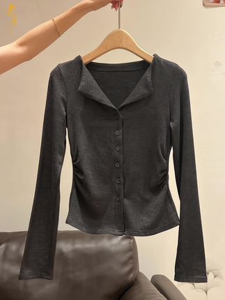纯欲V领正肩显瘦打底衫长袖T恤女2025秋季新款单排扣褶皱掐腰上衣#早秋穿搭 #面料柔软舒适