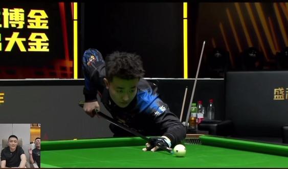 决金第七季双打,库洛克战队:张堃鹏-赵汝亮vs 奥斯本滋战队:孔德京-雷镒玮,越打到后面比分越搅匀,最后第40局奥斯本滋开球有下只能打大金搬平比分奈何2号和白球贴住没招只能试一试运气了,可是没有下,最后库洛克以超分绝杀座着胜出122:108。#决金 #张堃鹏赵汝亮vs孔德京雷镒玮 #台球 #台球事迹 #是时候展现真正的技术了