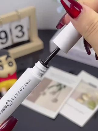 姐妹们!快来薅这个超好用的睫毛打底!防水防汗还不晕染!让你软细塌睫毛直接爆改太阳花!真的不要太爱了😍#健美创研打底膏 #打底膏 #超便宜超划算 #学生党好物推荐 #平价彩妆