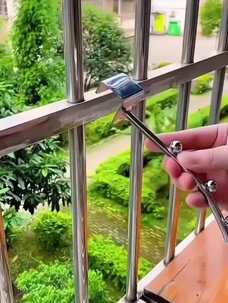 防盗窗小型晾衣架,阳台护栏可调节晾晒架宿舍上铺床边免打孔挂钩#创作灵感#多功能晾衣架 #结实耐用 #居家好物#好物推荐🔥