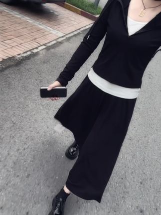 站该站的位置,做该事的事,说该说的话,剩下的别管、 别问、别听、社会上会说话的人很多,但真正可靠,管好嘴的人很少。