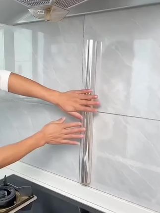 这个墙面静电保护膜,防脏防污,不损伤墙面,家里厨房墙面、台面,家里的白墙容易蹭脏的地方都可以贴上, 孩子乱涂乱画也不怕了。#静电透明墙贴 #墙贴 #墙面静电保护膜
