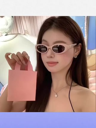 #太阳镜 芭比粉墨镜女款椭圆猫眼配饰挂坠彩色多巴胺jennie同款gm太阳眼镜#椭圆墨镜 #时尚太阳镜 #偏光墨镜 #椭圆太阳镜