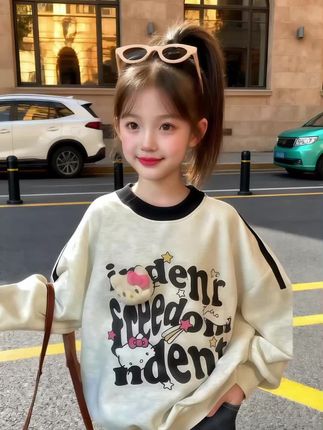#这个秋天被琥珀系治愈了#早秋才是甜妹的主场#秋冬穿搭和饰品搭配来了#小个子秋冬穿搭#女童T恤