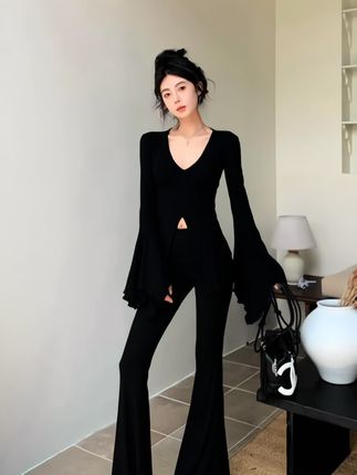 #高级感穿搭 #辣妹穿搭 #拽姐穿搭 #显高显瘦 #时髦穿搭 @抖加🔥上热门🔥dou+🔥热点宝 @抖加小助理 @