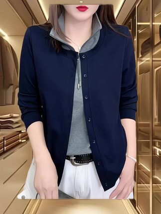 #无限回购的宝藏单品 #时尚 #街拍小姐姐穿搭秀 #时髦穿搭 #时尚休闲穿搭