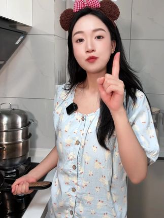 吃腻了普通火鸡面的,那你可一定要尝尝阿宽这个火鸡大面皮! #阿宽#非油炸#方便速食#阿宽红油面皮#阿宽红油面皮超大份