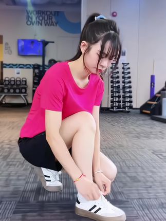 #运动套装 #宽松版型 #运动无处不在 #爱健身爱生活 #自律改变生活