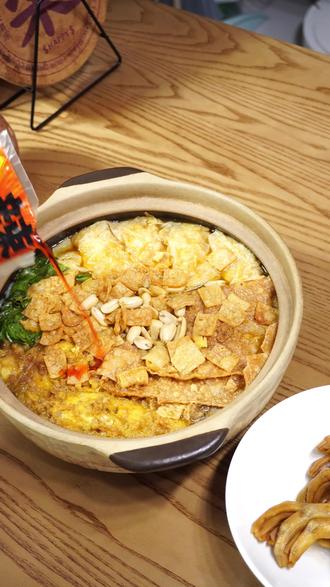 做一份加料螺蛳粉,自制炸蛋,幸亏没翻车 #美食vlog #螺蛳粉 #炸蛋螺蛳粉 #日常做饭