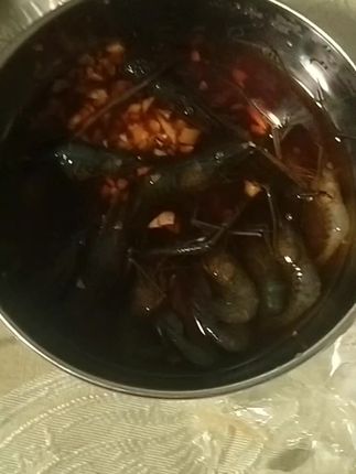 用保鲜膜倒腾点醉虾吃吃,保鲜膜一保,虾想逃,没地方跳#打开美好生活 #每日分享 #快来一起尝个鲜 #走过路过不要错过 #抖音橱窗好物 @抖加🔥上热门🔥dou+🔥热点宝 @DOU+小助手 @我要上热门 @生活服务热点中心