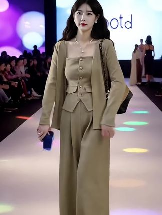 慵懒风气质抹胸上衣开衫阔腿长裤女装2025秋冬新款辣妹休闲三件套#时尚穿搭#穿出高级感#气场全开#穿出自信穿出美丽#爱了爱了@DOU+小助手