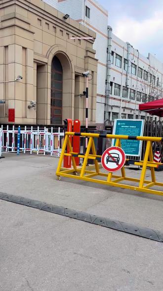 修路🚧期间咱们店一直营业🈺
欢迎各位新老朋友来吃炸鸡😋
#有多少人知道这是哪个地方 #德院夜市 #德州学院 #炸鸡 #自助餐