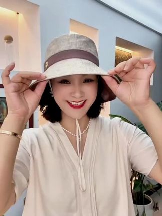 不要再戴过时的帽子了,现流行双面防晒帽,时尚百搭