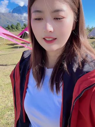 对不起🧎活不成每个人喜欢的样子。只想活成我要的样子。35岁了,从来没有这样开心过,没有这样轻松过。可是为什么旅行会快乐……………………#田敏儿