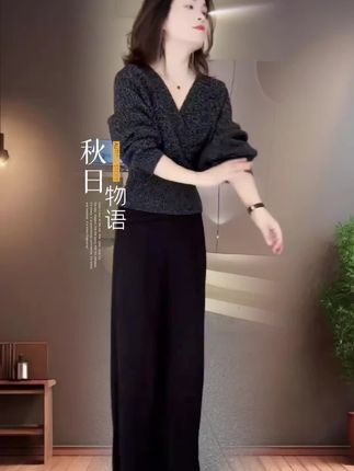 #晒晒我的秋日穿搭 #都市通勤旅游两相宜look #你缺的不是衣服而是穿搭技巧 #秋季日常实用穿搭思路分享 #胖归胖又不是不会穿