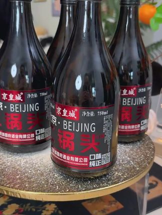 人呐!没有谁配不上谁两块钱一包的盐,可以配上 万一桌的菜但上万的菜没有盐,也是淡然无味~