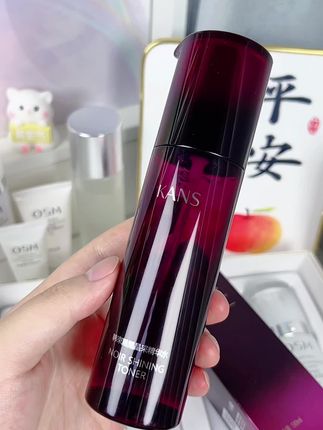 韩束黑耀晶采精华水 补水保湿滋润提亮肤色 改善干燥肌肤 #正品保证 #韩束 #精华水 #保湿水 #好皮肤养出来