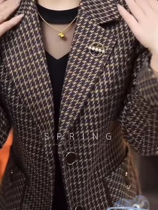 中年女士春秋小西装外套2025新款气质修身显瘦妈妈秋装西服上衣服#气质高雅#时尚百搭#谁穿都好看