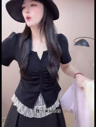 【现货】夏季胖mm遮肉显瘦蕾丝拼接上衣黑色假两件正肩短袖T恤04035@DOU+小助手
