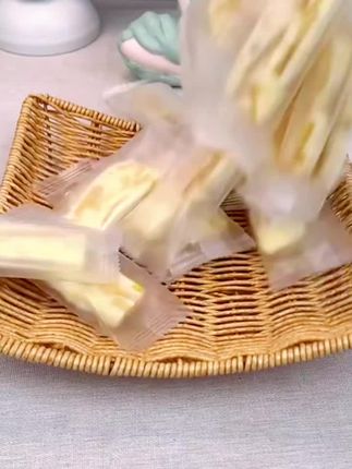 #好吃又营养【本宫饿了芒果干之恋 草莓奶砖 奶糕 网红零食 追剧休闲食品小吃】#吃货的快乐