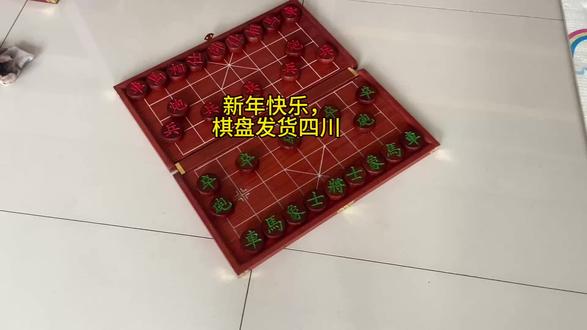 高品质源自老木匠,甄选品质棋盘 作高品质棋盘才是硬道理,#高品质棋盘折叠款式,各方棋友,值得拥有的象棋棋盘,作一件事情反复做,认真做,#中国象棋 ,#折叠老料棋盘
