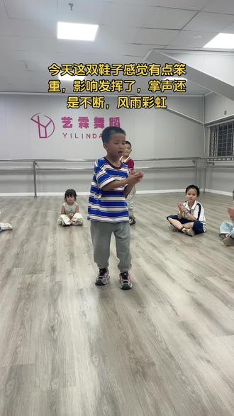 皓仔经典舞风雨彩虹#曳步舞 #六一舞蹈