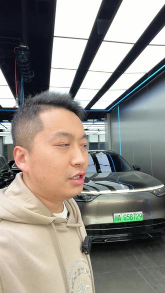 只能说价位不是同级别的对比 9X和M8喜欢哪个#极氪9X #问界M8 #问界M9