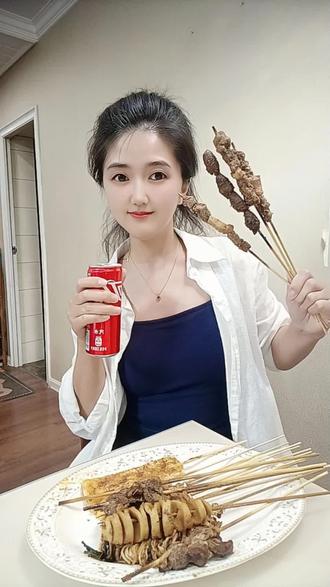 #一口畅爽烧烤也成局 @可口可乐 可口可乐配烧烤快乐少不了