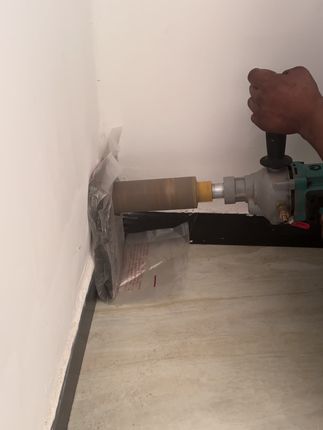 这个是什么墙,用了一分三十五秒#施工现场实拍 #空调安装 #专业打孔 #钻头 #专业水钻打孔