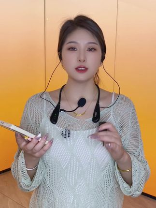 首播需要什么?一台机器就搞定 万人直播间都在用的设备,到底长什么样?#唱歌#直播设备 #手机声卡 #源头厂家 #网红直播