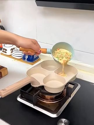自从家里有了这个#四孔煎锅 一家人的早餐轻轻松松搞定!还方便清洗#煎锅 #煎蛋不粘锅#做早餐 #非常方便实用