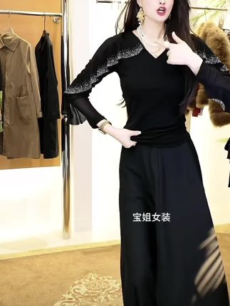 YI NUO春秋季V领网纱时尚镂空重工荷叶边烫钻百搭长袖上衣 #新款上新 #时尚穿搭 #显瘦穿搭 #上衣穿搭 #女人味穿搭