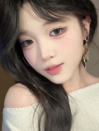 这个世界总不会对漂亮女人太绝情 #氛围感 #天蝎座