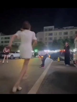 #亲子游玩好去处 #被傅菁种草了昆明约会圣地 #在昆明过七夕有多浪漫 #夏日出逃指南#海趣花都海洋世界