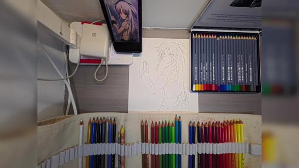 立于浮华之世,奏响天籁之音🫡第一次用水溶性彩铅🥲虽然画的不理想,但是重在过程#手绘 #手绘过程 #立华奏 #彩铅